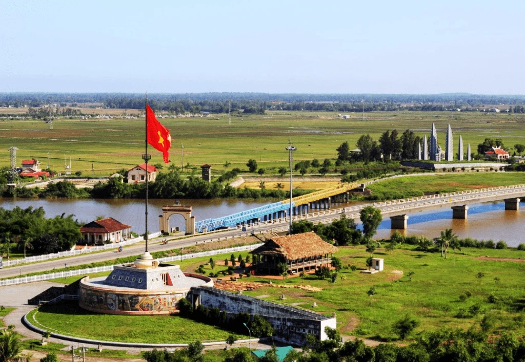 Most Hiền Lương – 17. równoleżnik