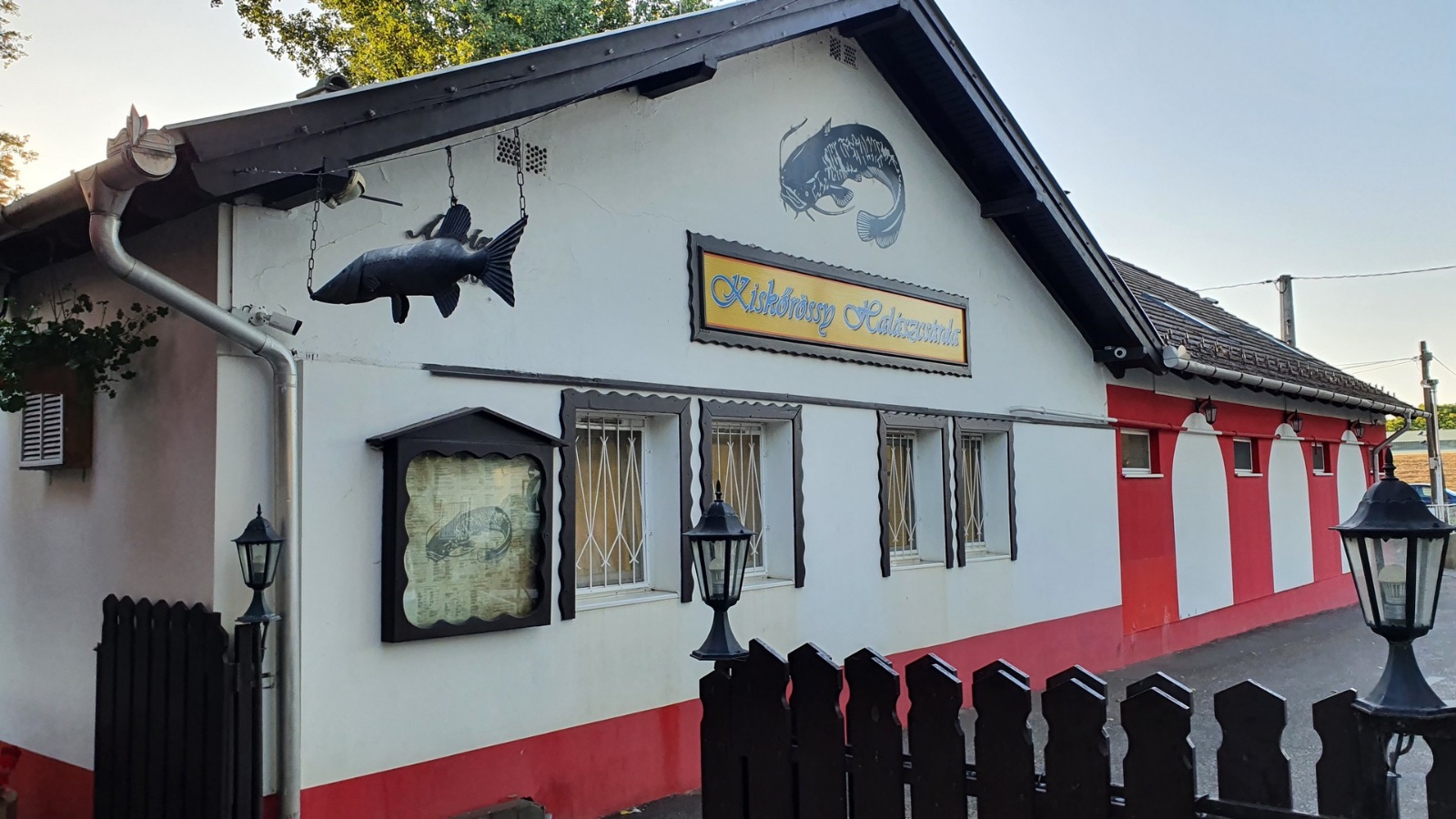 Kiskörössy Fish Tavern