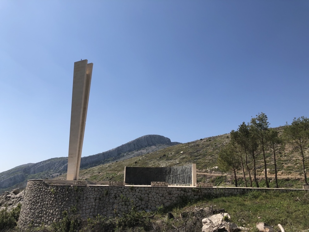 Spomenik palim borcima NOVJ i žrtvama fašizma